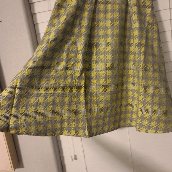 Frock Shop A-line pleated skirt size medium - Picture 3 of 7